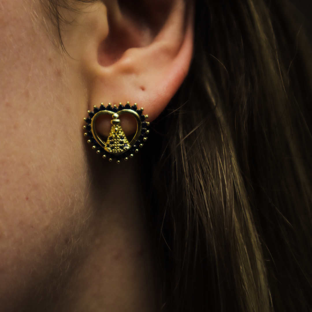 Orecchini della Madonna di Aparecida – Luce e Devozione