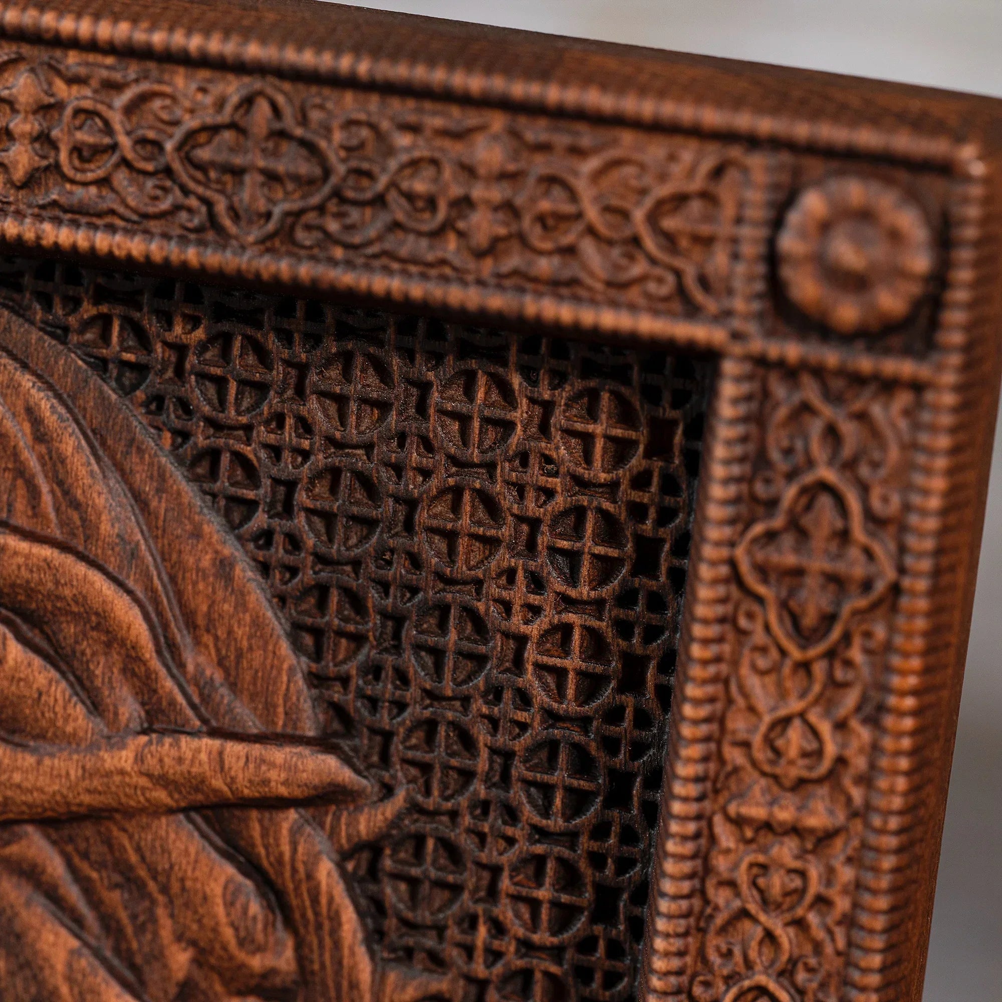 Scultura della Corona di Spine di Gesù in Legno