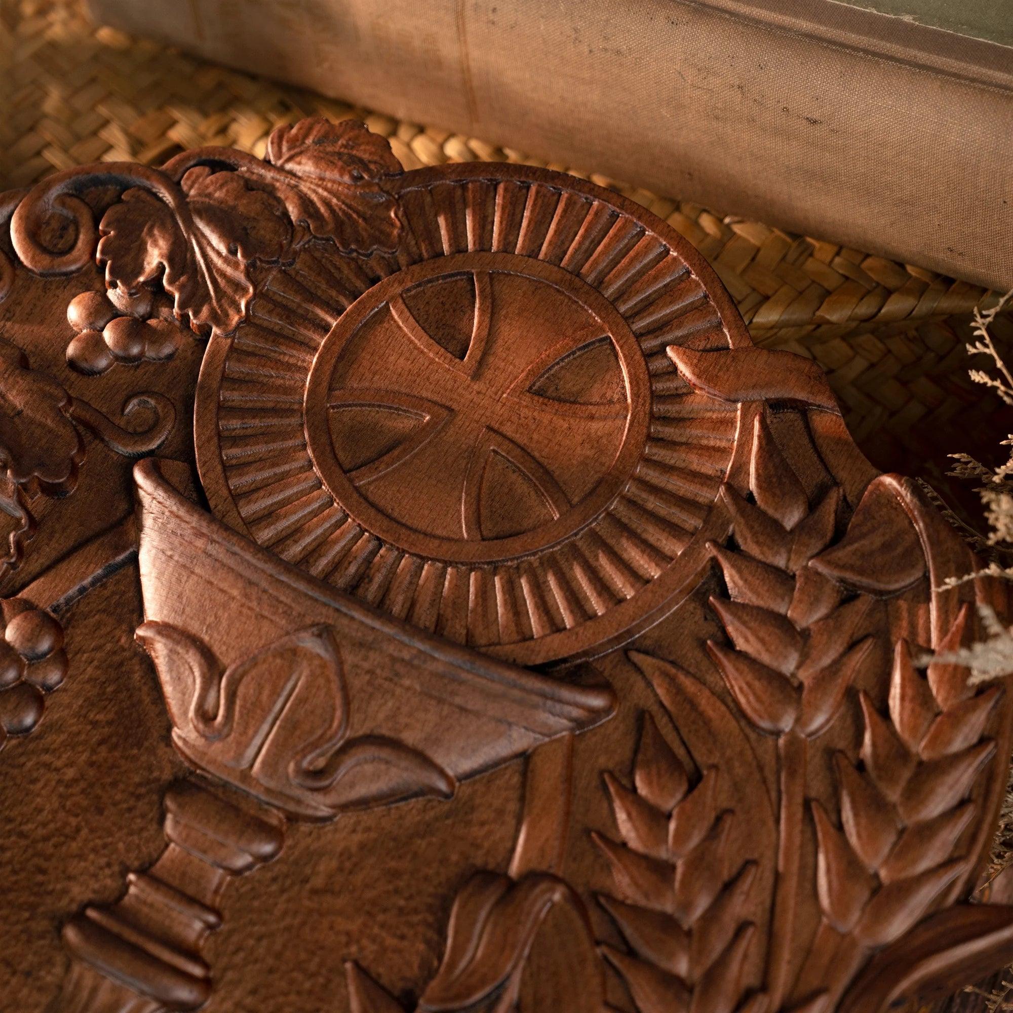 Scultura Cristiana in Legno della Prima Comunione