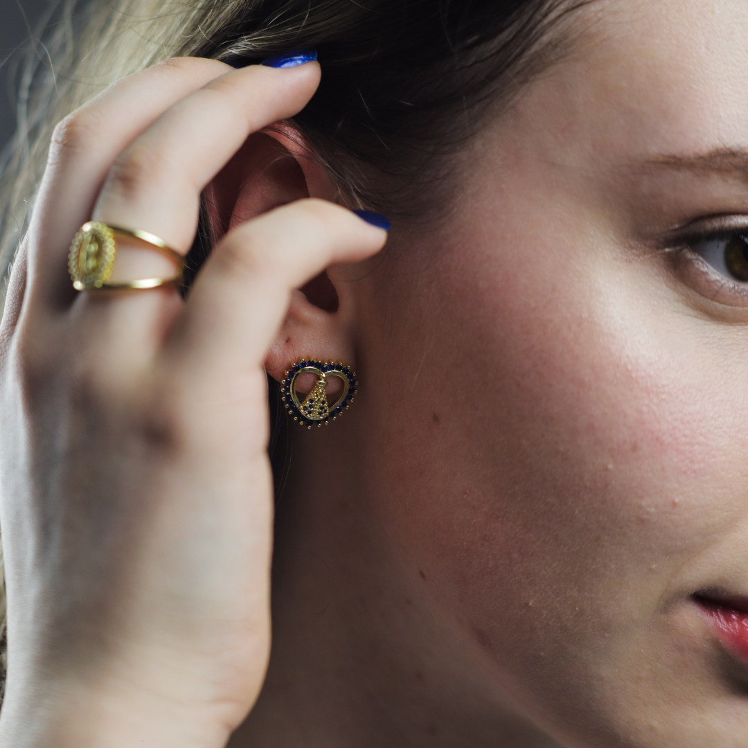 Orecchini della Madonna di Aparecida – Luce e Devozione