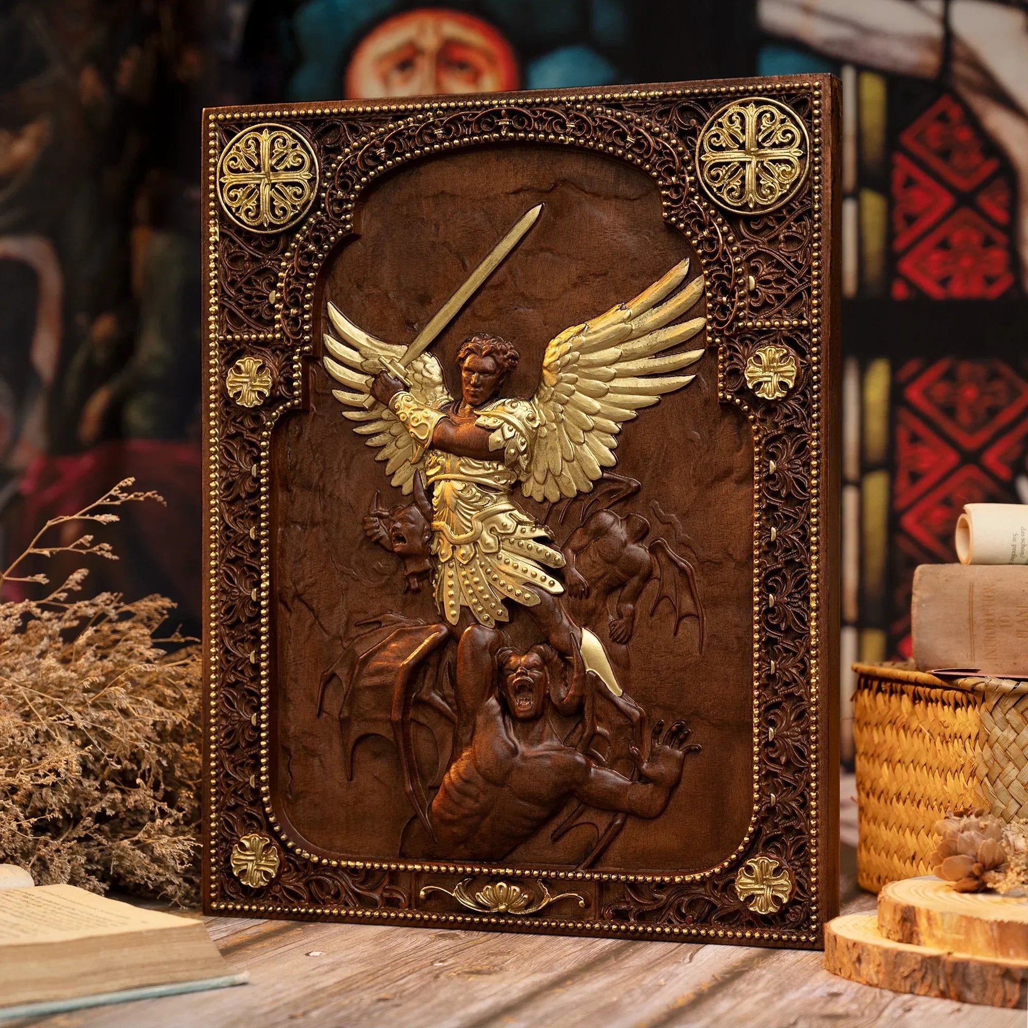 Scultura di San Michele Arcangelo - La Spada