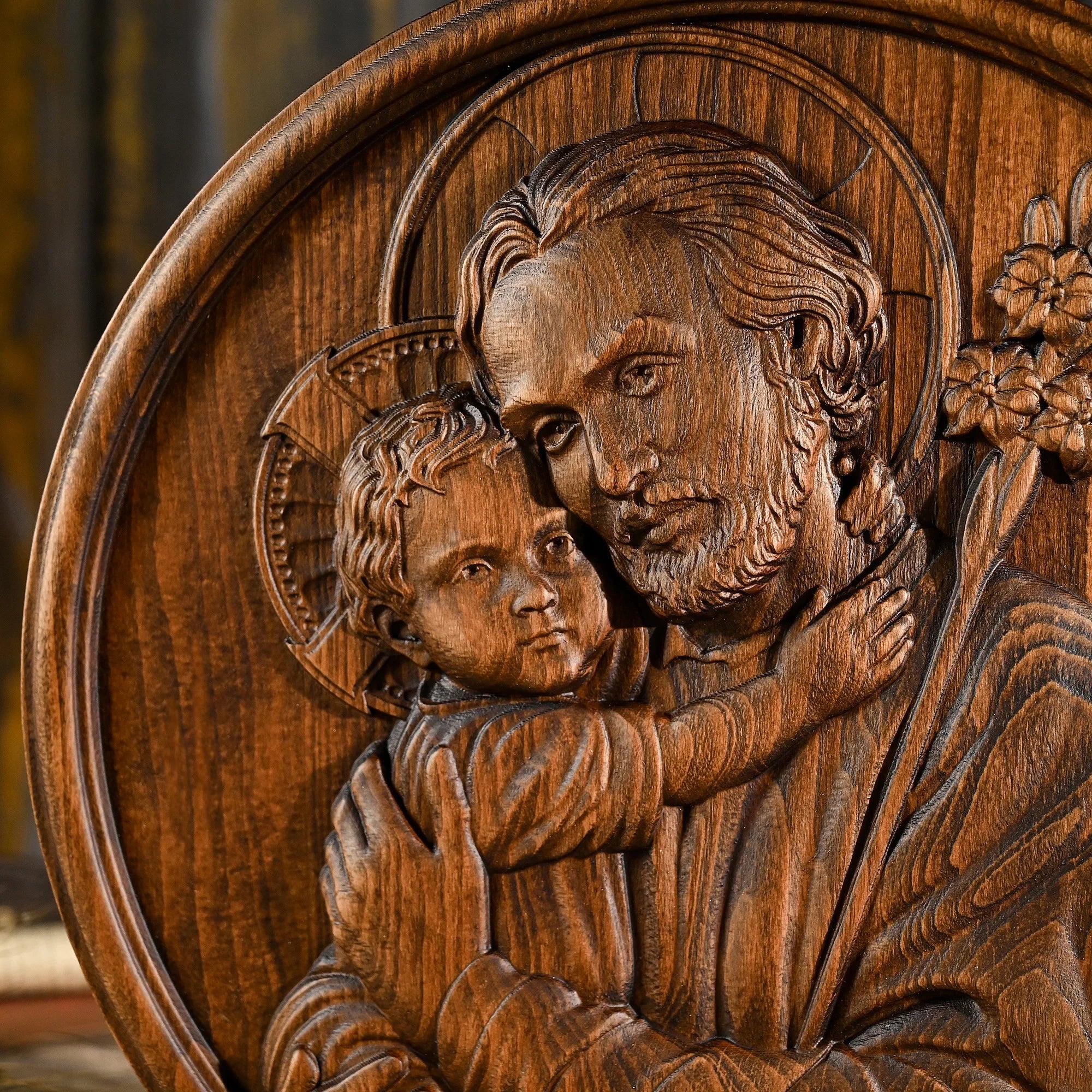 Scultura San Giuseppe e il Bambino Gesù – Un Dono per i Papà