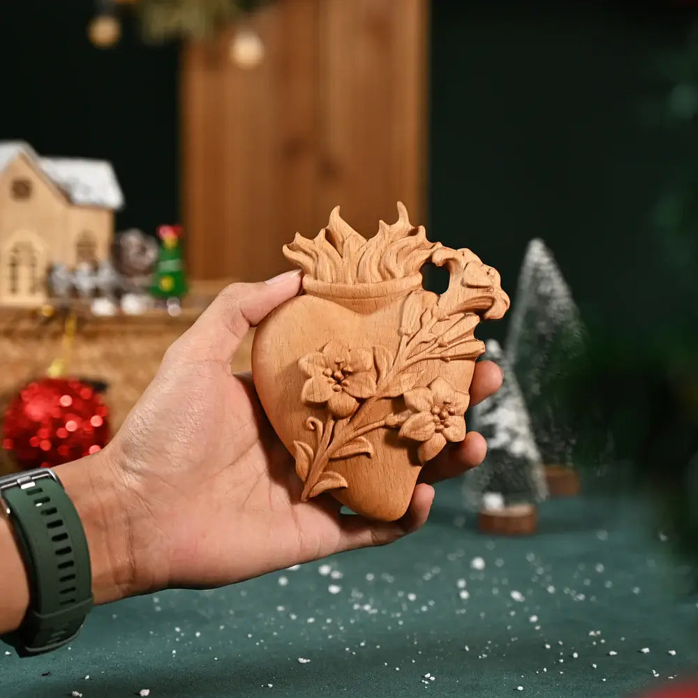 Santi Cuori in Legno