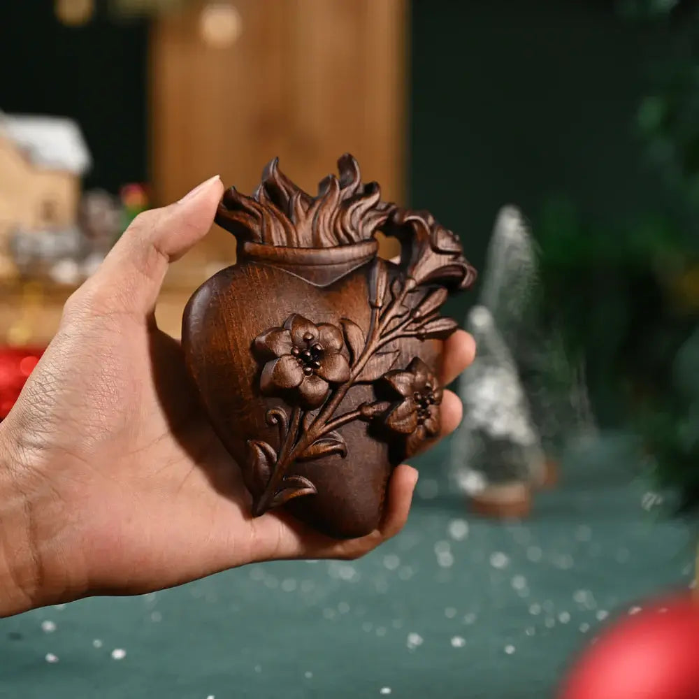 Santi Cuori in Legno